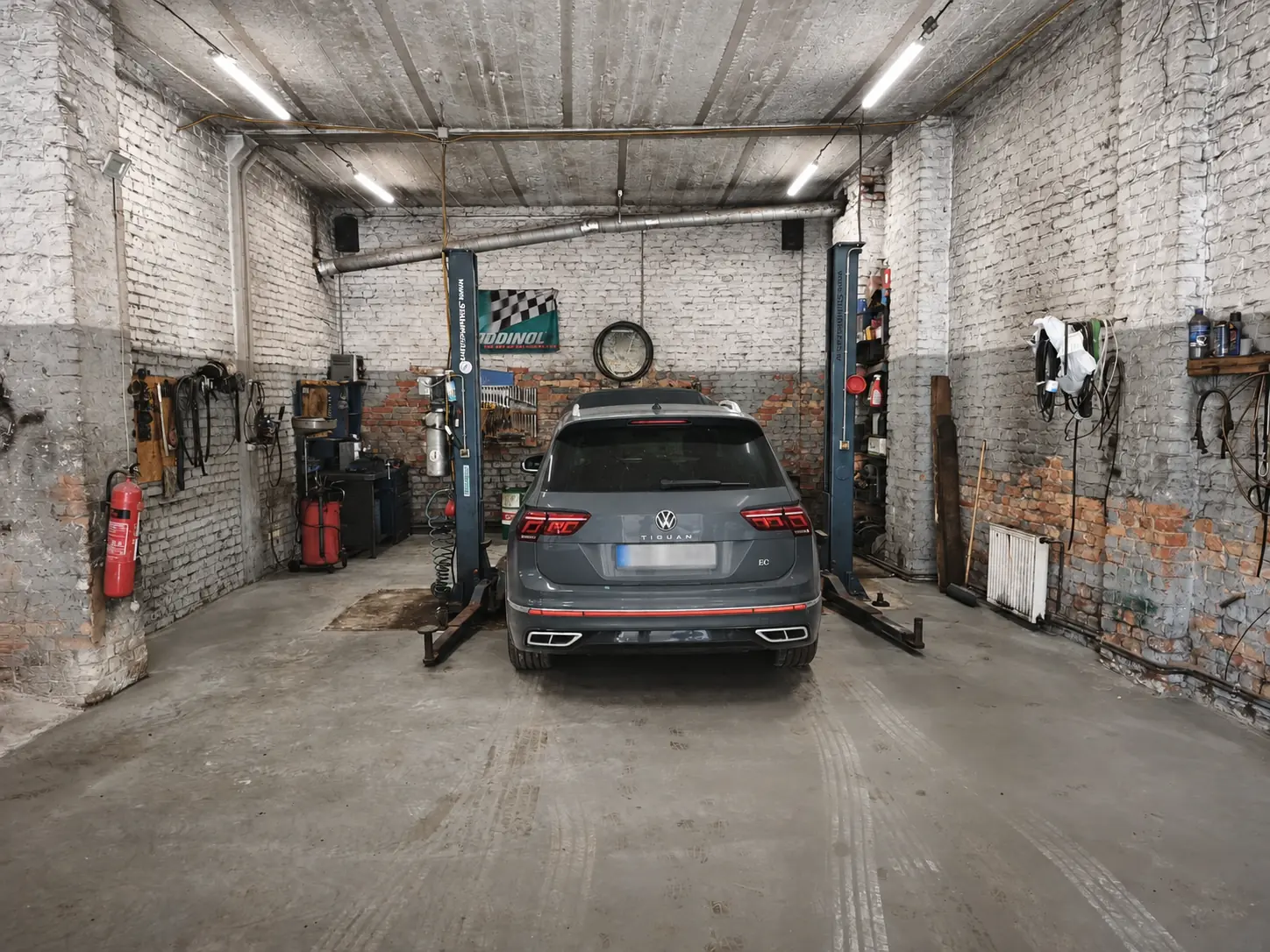 Volkswagen auto StikluMeistars servisa darbnīcā